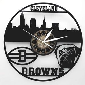 CLEVELAND BROWNS vinyl record clock        clocks